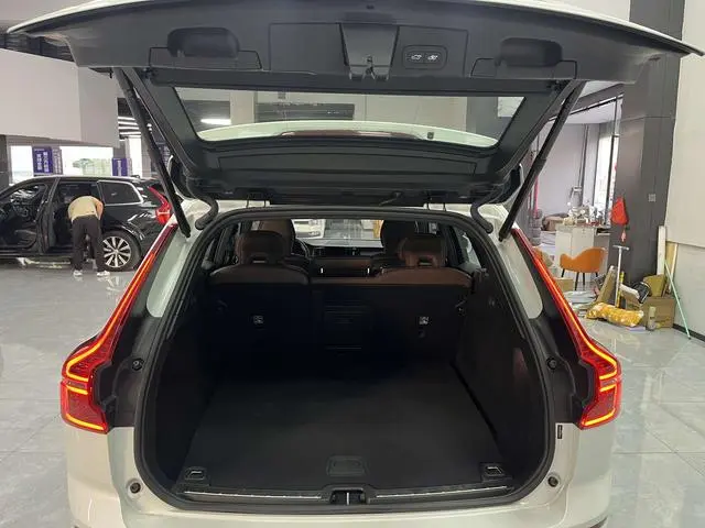 Volvo Volvo XC60 PHEV T8 four-wheel drive Zhiyuan Deluxe Edition