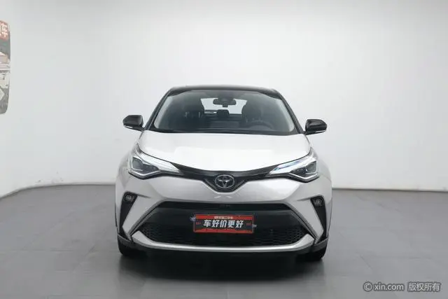 TOYOTA Toyota C-HR 2.0L Deluxe Edition