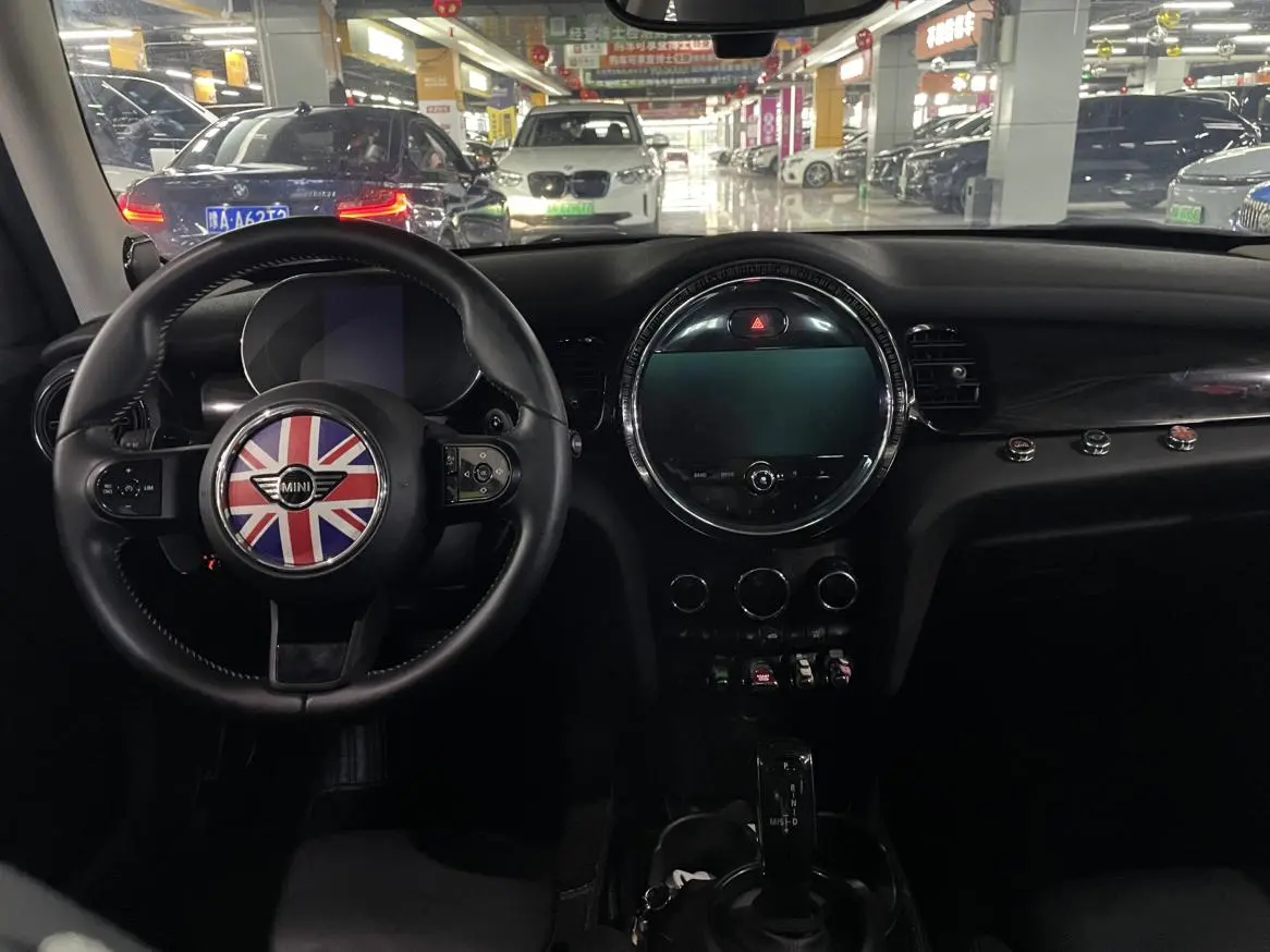 MINI MINI 2.0T COOPERS Artist five-door version