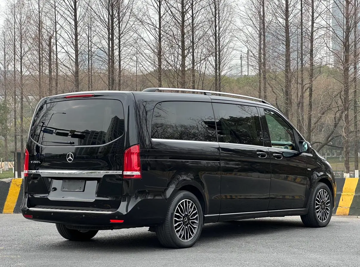Mercedes-Benz Mercedes-Benz V-class V 260 L Premium Extended Version