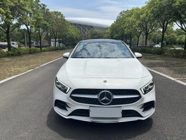 Mercedes-Benz Mercedes-Benz A-class A 200 L sports sedan