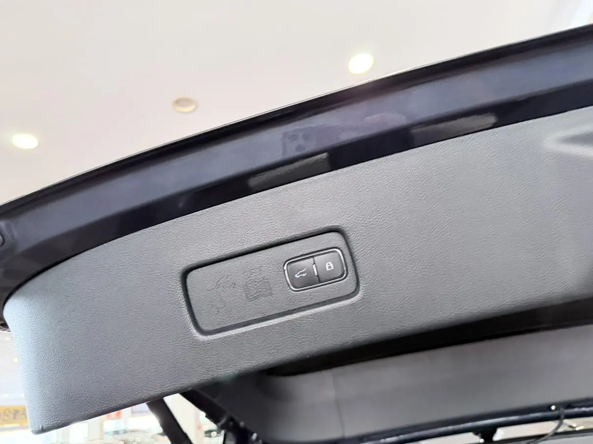 Lincoln Flying home 3.0T V6 four-wheel drive Zunya edition