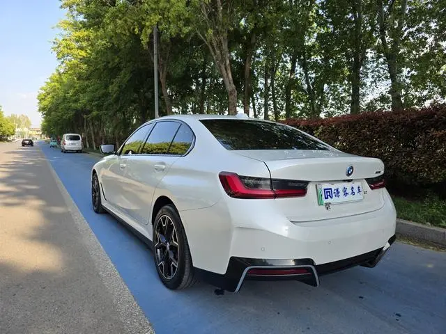 BMW BMW i3 eDrive40L Yao Ye Set