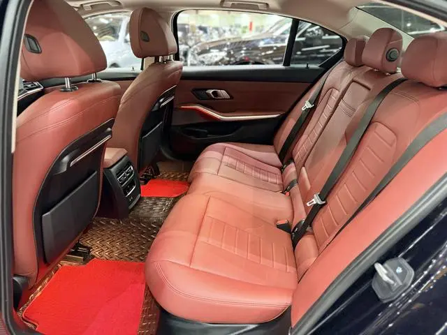 BMW BMW 3 Series Facelift 325Li M sports suit