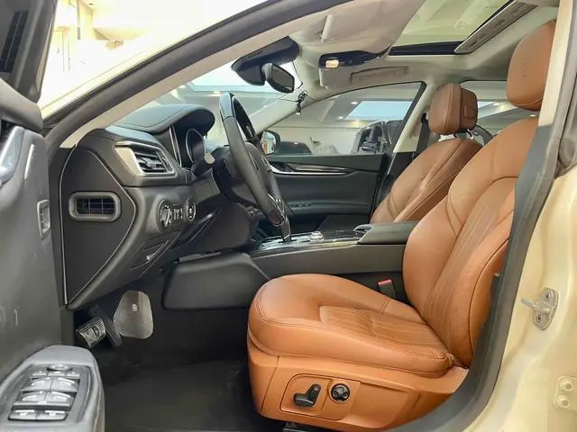 Maserati Ghibli 3.0T Standard Edition