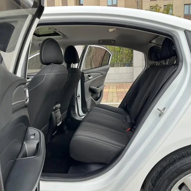 Roewe Roewe i5 1.5L automatic 4G Interconnection Linghao Version