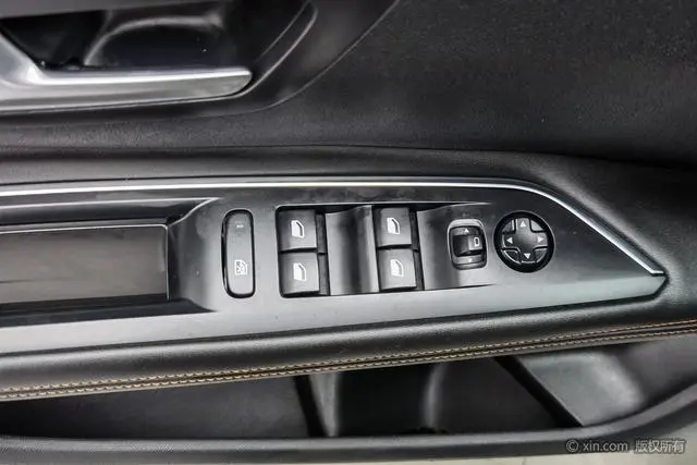 Peugeot Peugeot 4008 360THP Leading Edition
