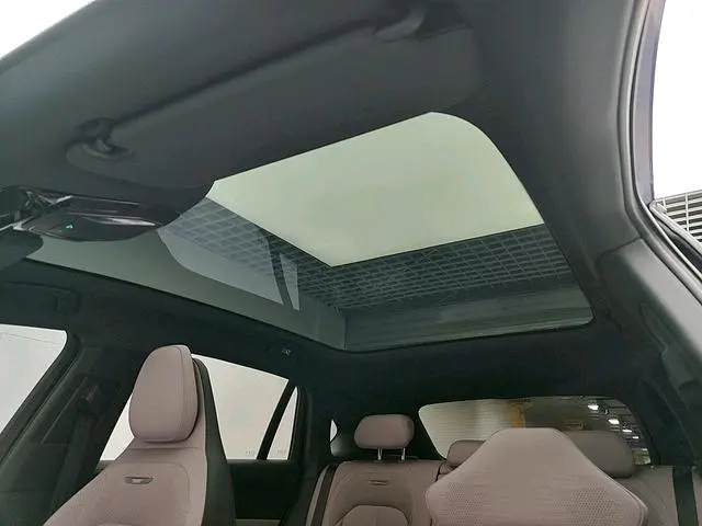 Hongqi Hongqi Tiangong 08 680 Ultra four-wheel drive version