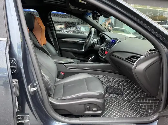 Cadillac Cadillac CT5 28T luxury