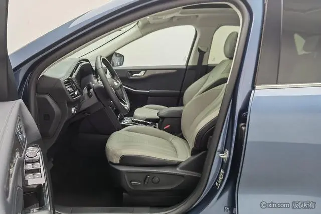 Ford Ruiji EcoBoost 245 two-wheel drive Yaoxiang model
