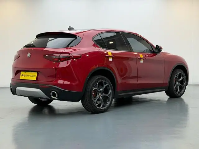 Alfa Romeo Stelvio 2.0T 200HP Elite Edition