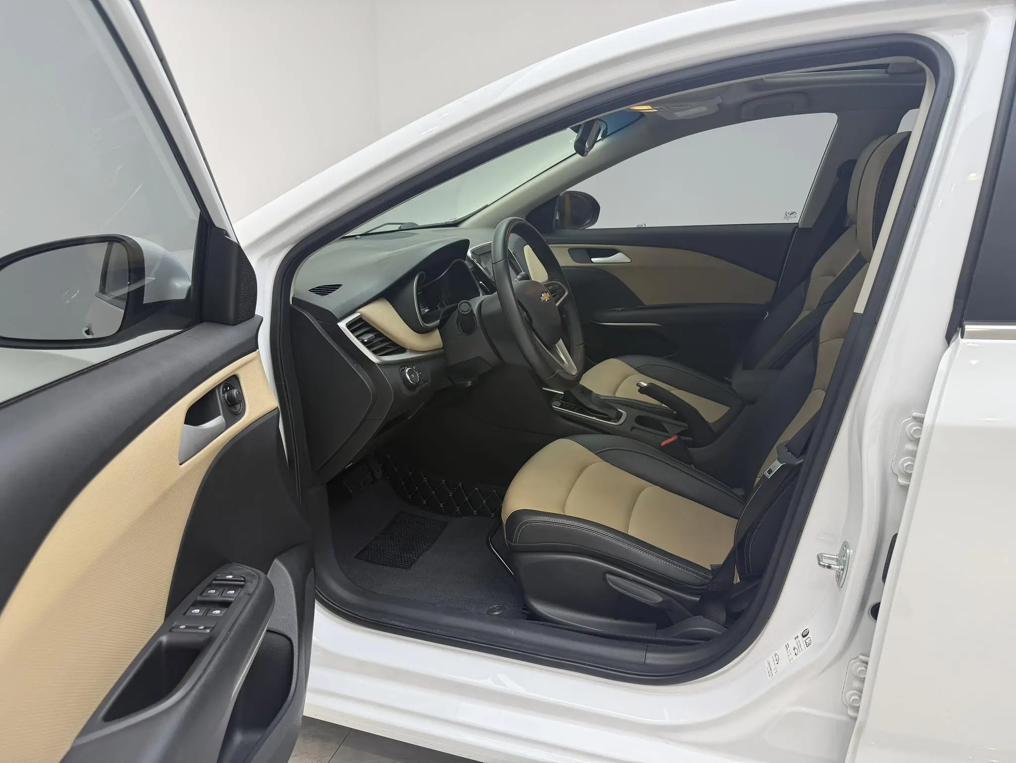 Chevrolet Cruze 320 Automatic Yuechang Version