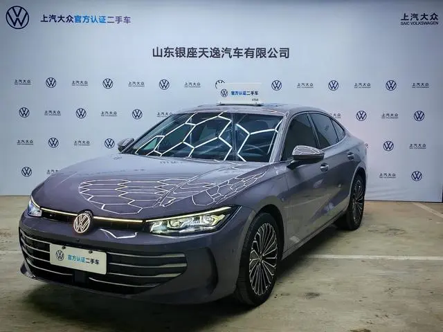 Volkswagen Passat Pro 380TSI Dragon Edition