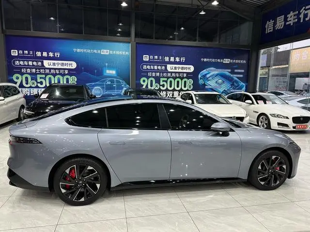 Dongfeng eπ eπ007 Pure electric 620Pro version