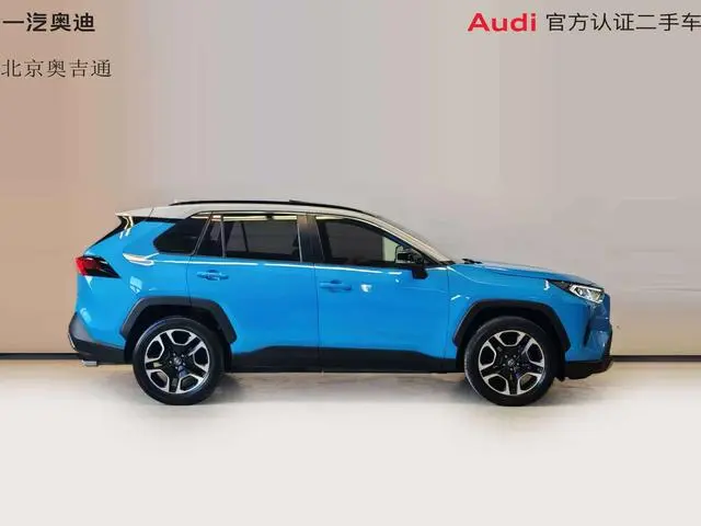 TOYOTA RAV4 Rongfang 2.0L CVT four-wheel drive Premium Edition