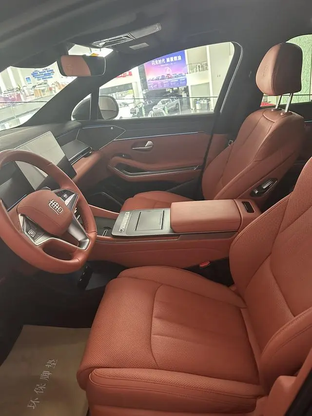 BYD Tang L DM DM-p 175KM four-wheel drive drone player version