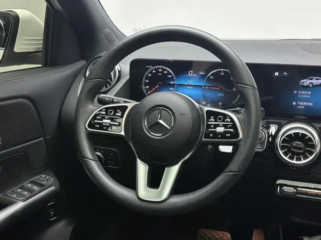 Mercedes-Benz Mercedes-Benz EQA EQA 260
