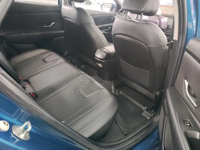 Hyundai Elantra 1.5L CVT LUX Premium Edition