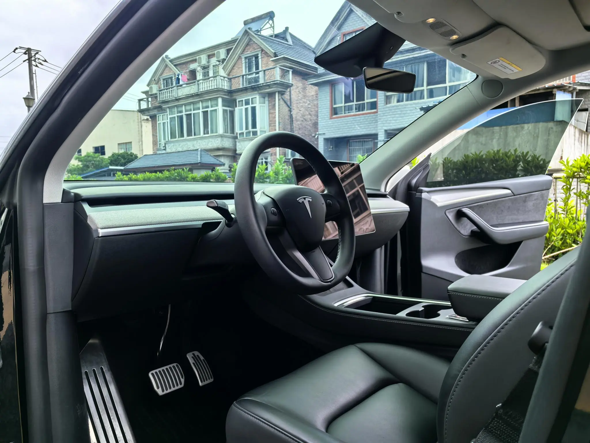 Tesla Model Y Rear-wheel drive version