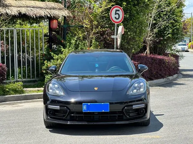 Porsche Panamera Facelift Panamera Executive Extended Platinum Version 2.9T