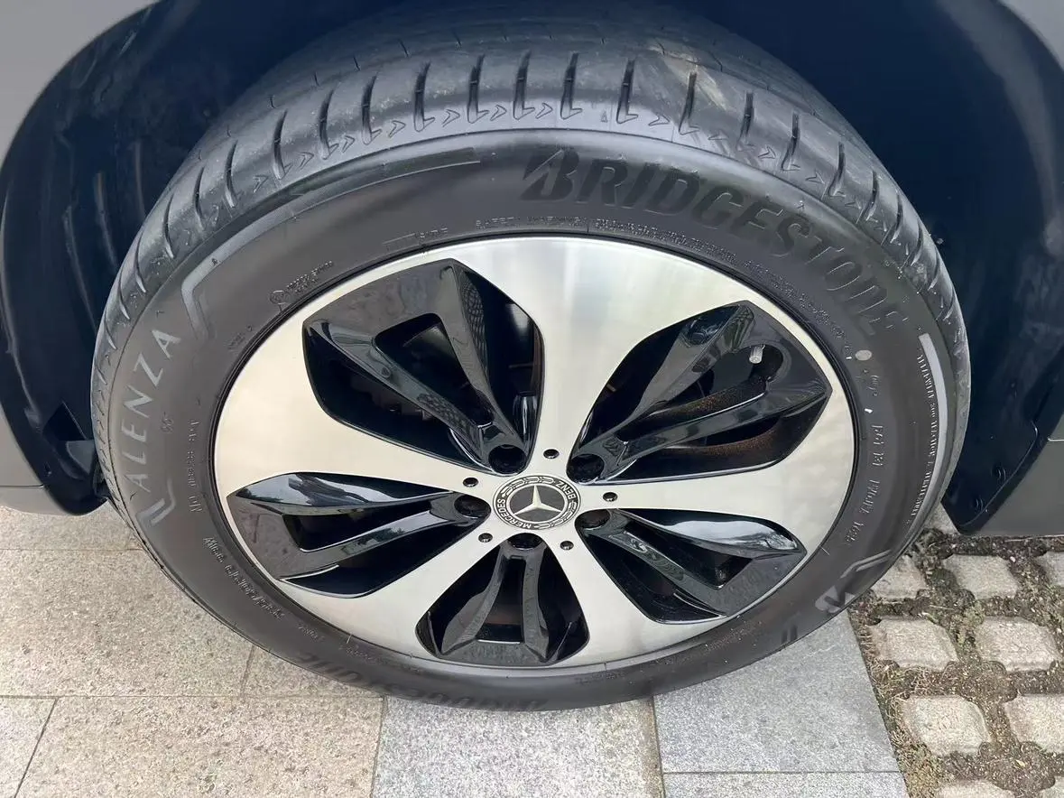 Mercedes-Benz Mercedes-Benz GLB GLB 200 4MATIC