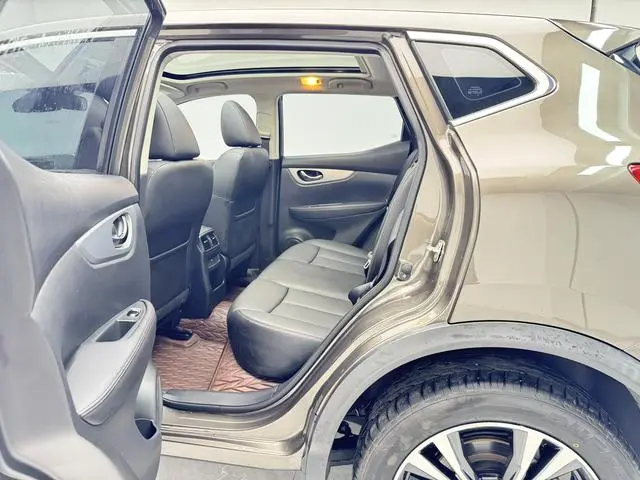 Nissan Qashqai 2.0 L XV Prem Deluxe Edition