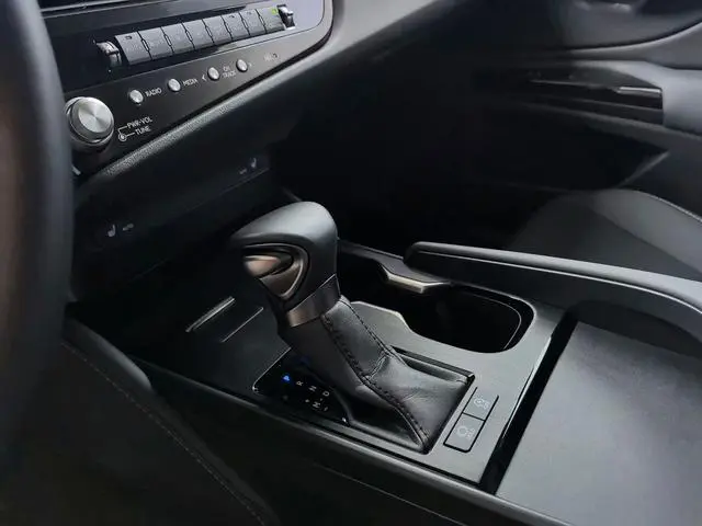 Lexus Lexus ES 200 Excellent Edition