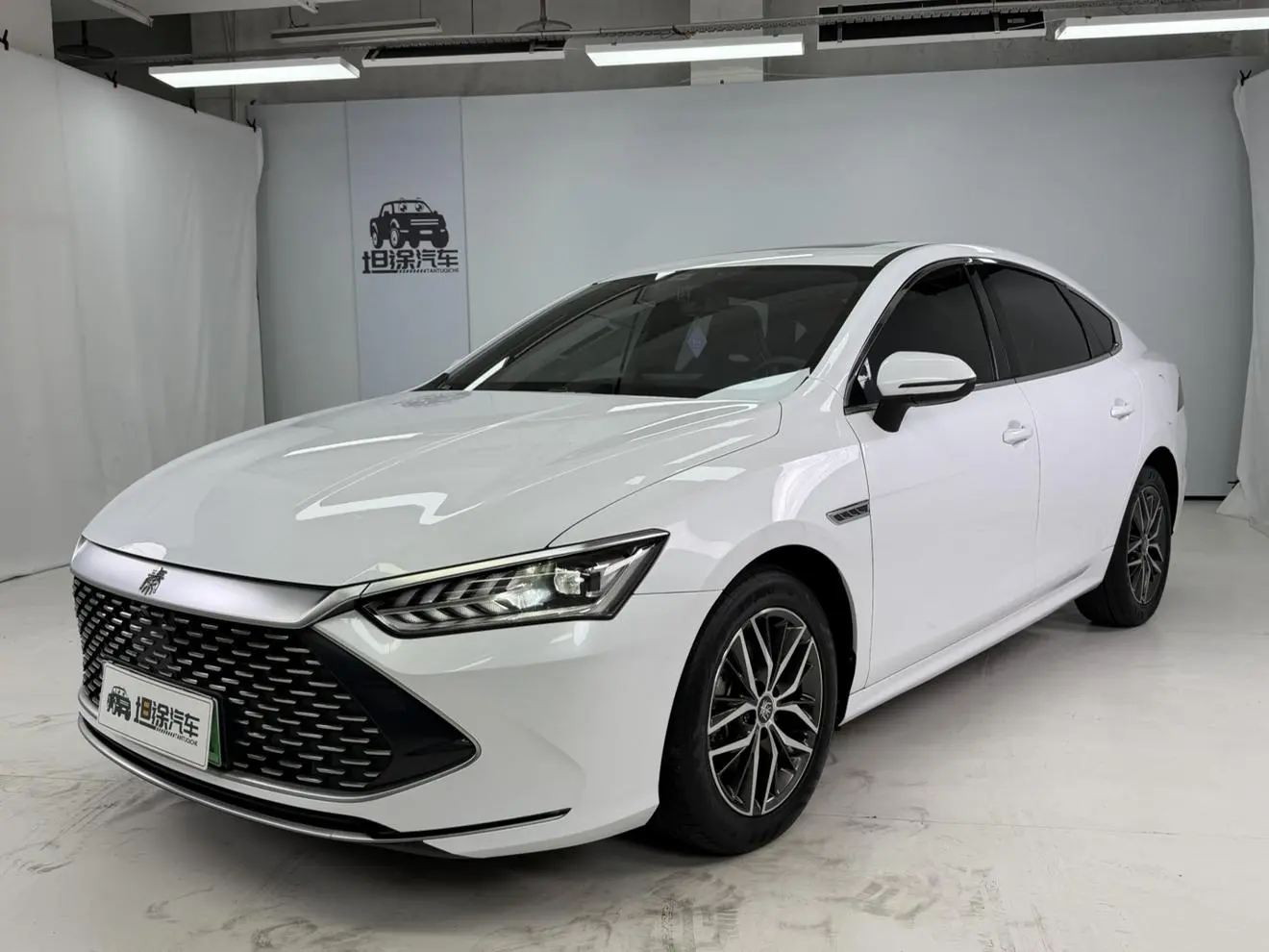 BYD Qin PLUS DM DM-i 55KM flagship type