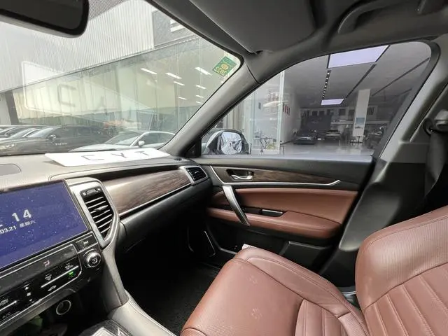Honda Honda UR-V 370TURBO four-wheel drive Exclusive Edition Country V
