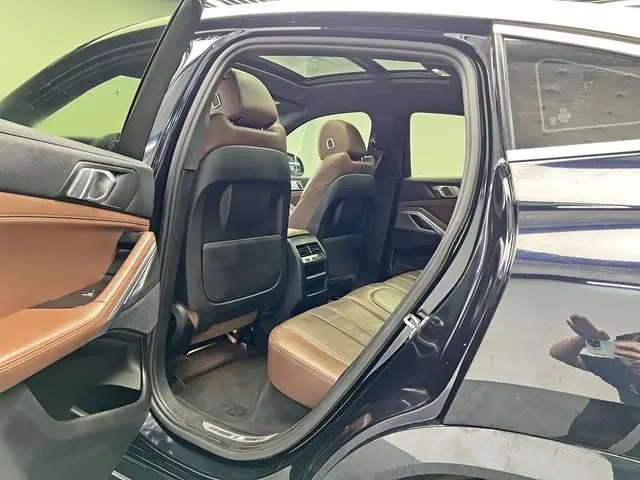BMW BMW X6 Facelift xDrive30i M sports suit
