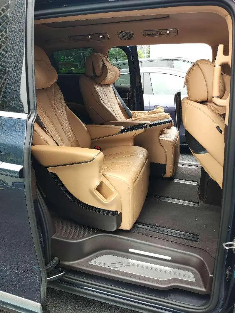 Denza Denza D9 DM Smart driving version 1020 four-wheel drive flagship model