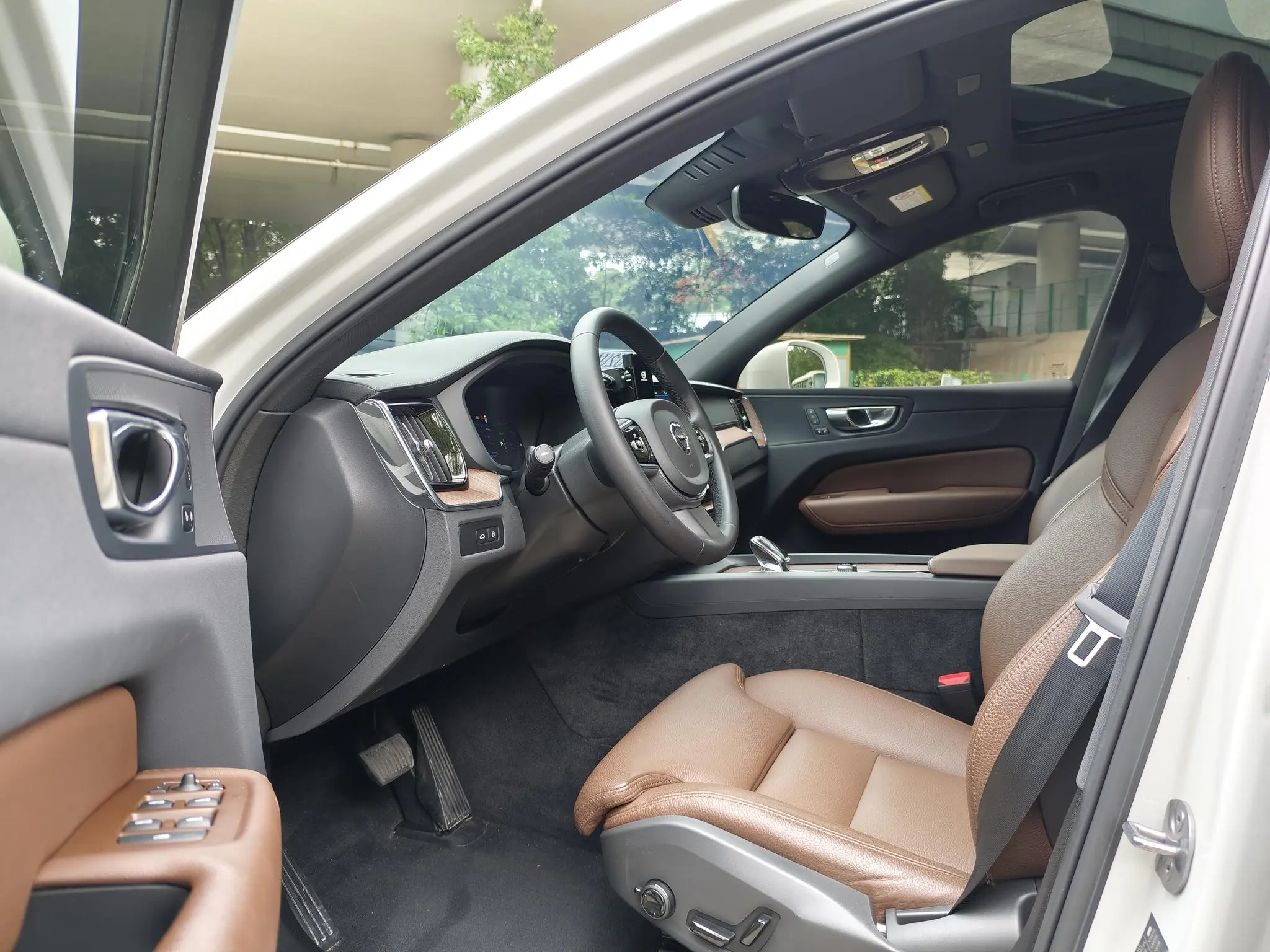 Volvo Volvo XC60 PHEV T8 four-wheel drive long battery life Zhiyuan Deluxe Edition