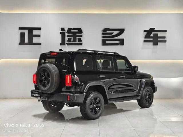 Tank Tank 300 2.0T Conqueror