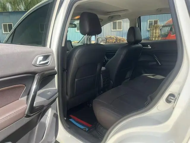 GAC Trumpchi GS4 235T automatic two-wheel drive luxury smart version