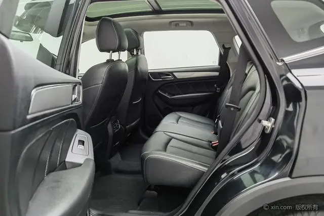 Roewe Roewe RX5 20T two-wheel drive automatic 4G interconnection platinum version