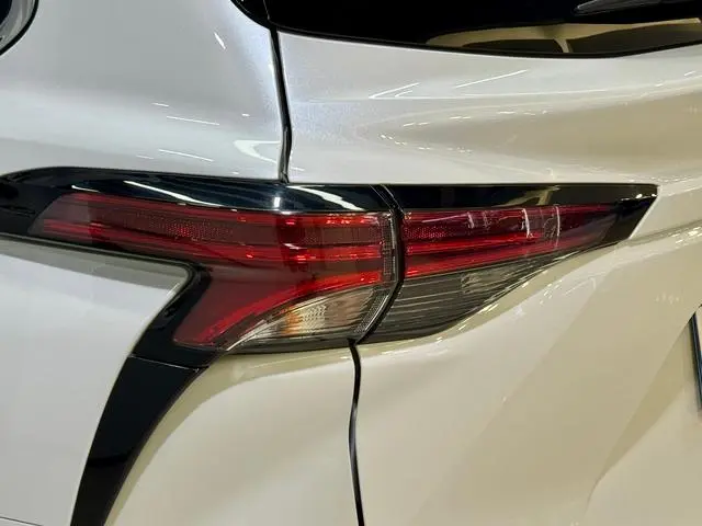 TOYOTA Grevia Smart electric hybrid dual engine 2.5L two-wheel drive comfort version