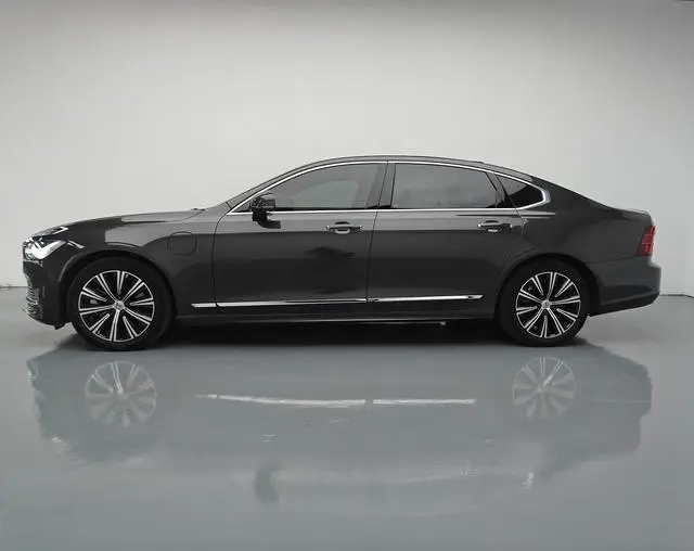 Volvo Volvo S90 PHEV Facelifted T8 E-drive hybrid Zhiyi Deluxe Edition