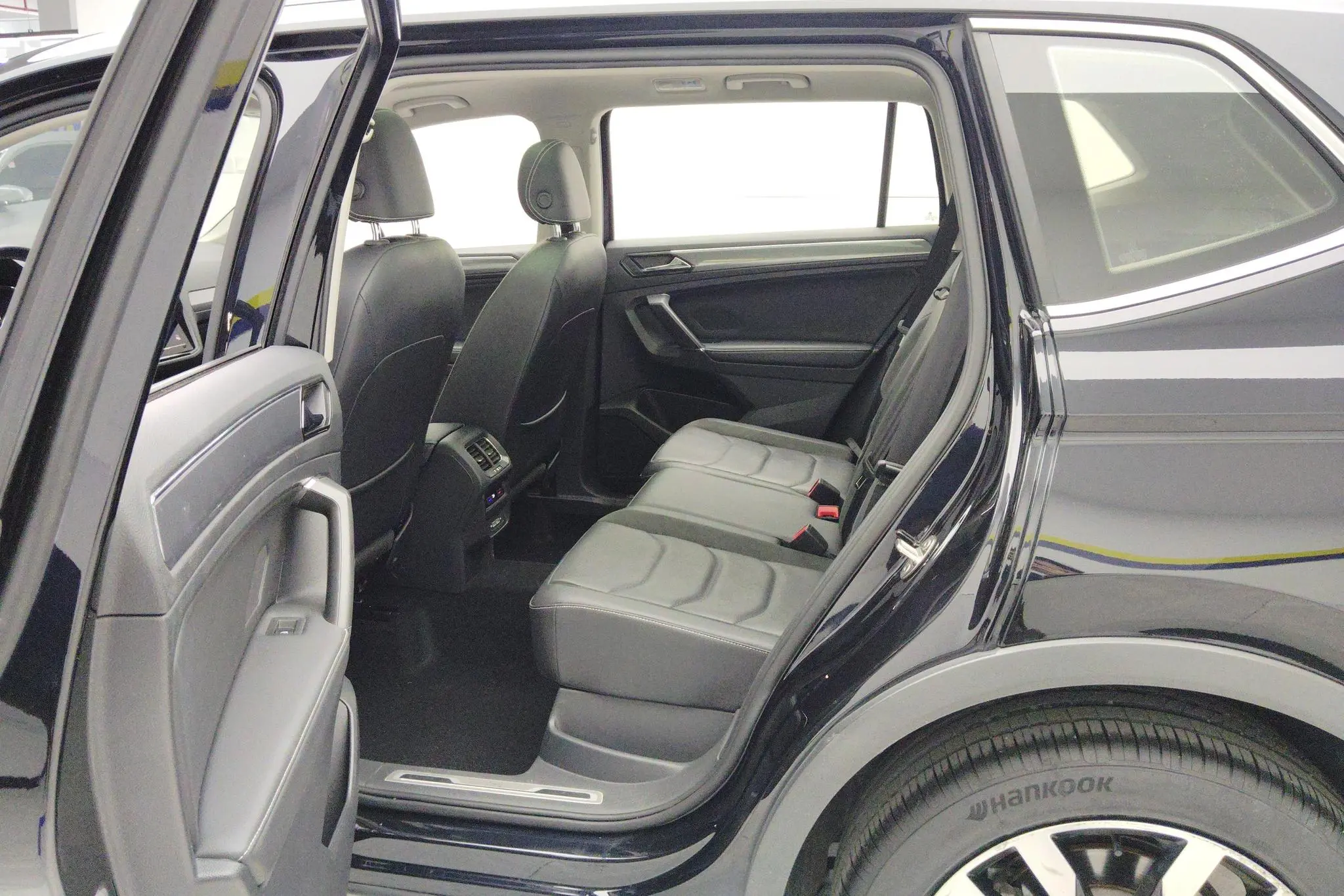 Volkswagen Tiguan L 330TSI automatic two-wheel drive R-Line Premium edition