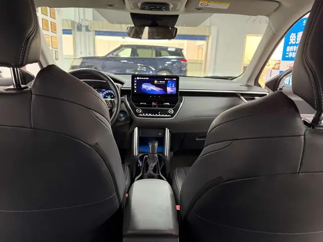 TOYOTA Fenglanda 2.0L Smart Hybrid Dual Engine Premium Edition