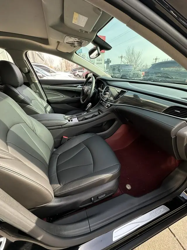 Buick Lacrosse 652T luxury