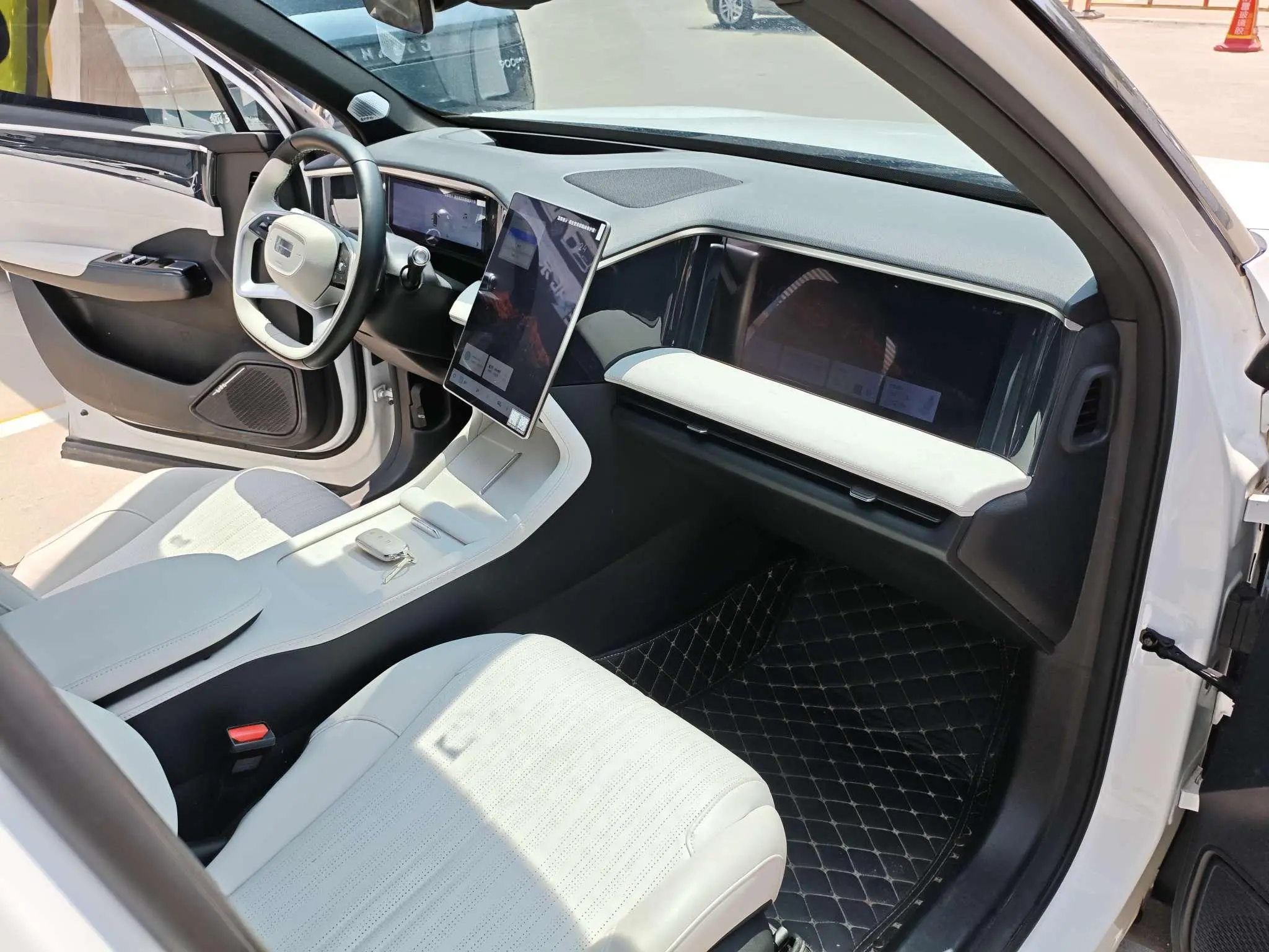 Geely Galaxy Galaxy L7 1.5T DHT 115km Starship