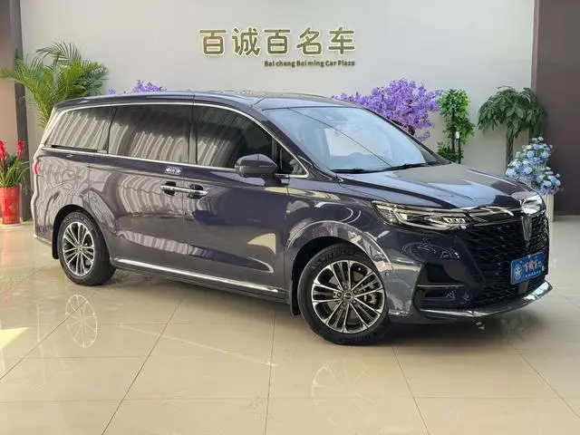 Roewe Roewe iMAX8 400TGI Supreme Series Extreme Edition