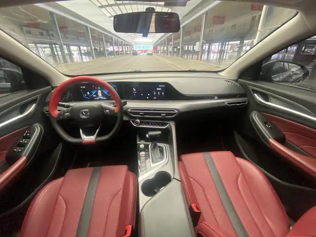 Changan Yidong PLUS Blue Whale NE 1.4T GDI DCT Flagship