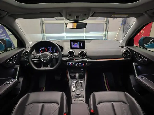 Audi Audi Q2L 35 TFSI fashion dynamic type