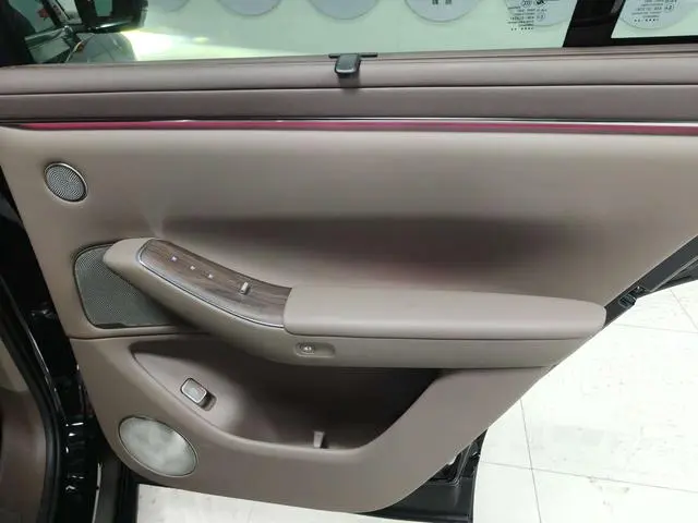 AITO Ask the world M7 Extended range Ultra five-seater four-wheel drive version