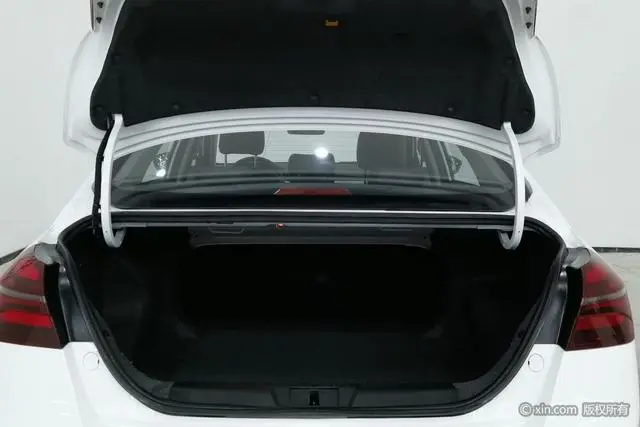 Geely Emgrand Leading version 1.5L manual Upward Asian Games version Country VI