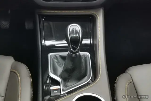 Changan Changan CS35 PLUS 1.6L manual Cool Union version Country VI