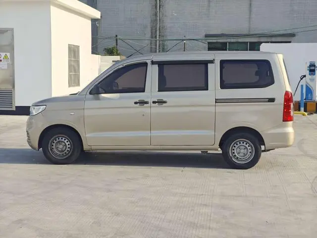 Wuling Wuling Hongguang V 1.5L manual power-up version