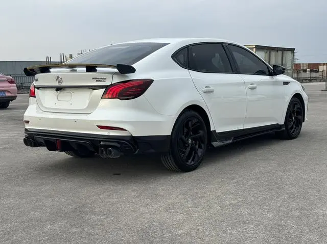 MG MG6 Pro 1.5T Automatic Trophy Smart Driving Ultimate Edition