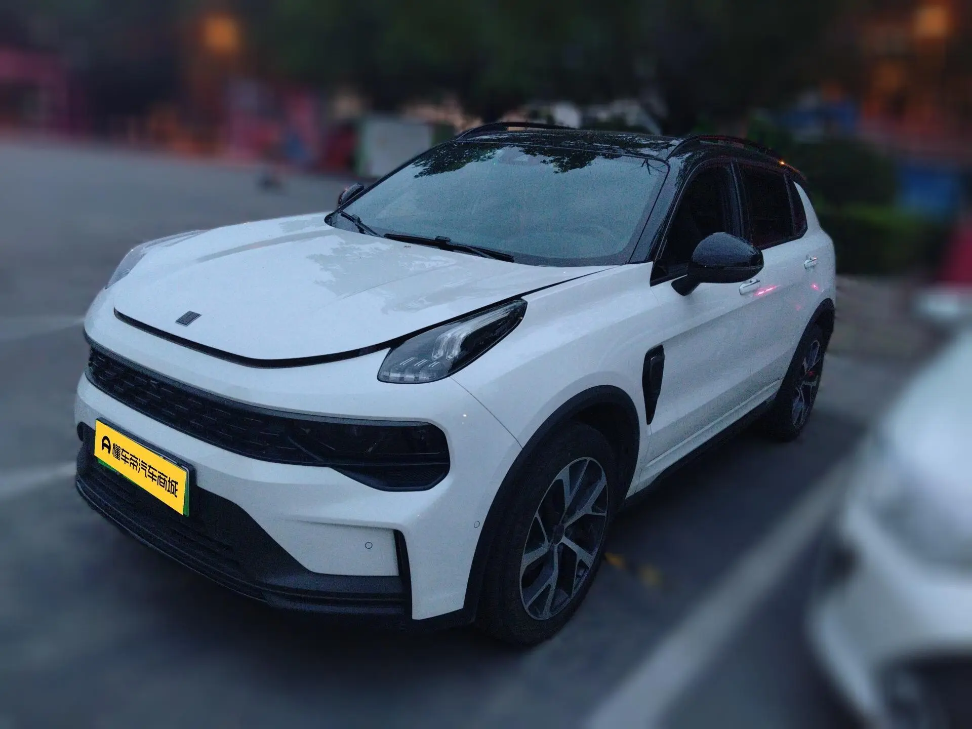 LYNK & CO Lynk &Co. 01 EM-P 1.5TD PHEV Halo